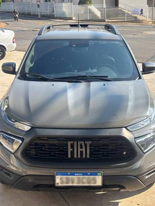 FIAT TORO 2.0 16V TURBO DIESEL ULTRA 4WD AT9 FIAT TORO 2.0 16V TURBO DIESEL ULTRA 4WD AT9